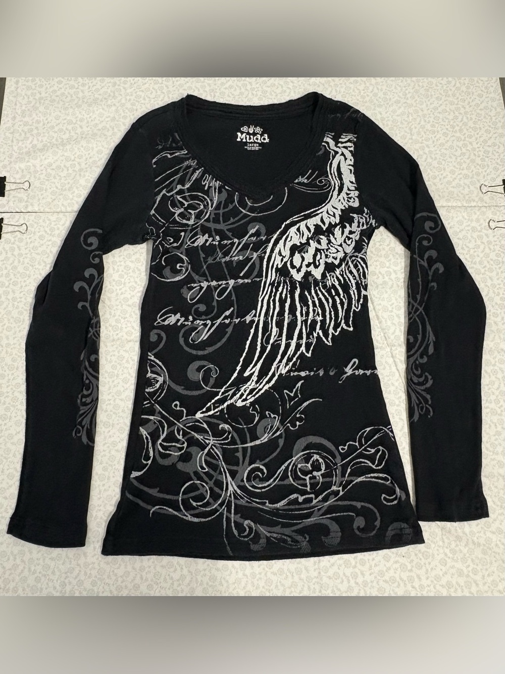 Y2K Mudd Women's L Black Angel Graphic V-Neck Long Sleeve Cotton Knit Tee VTG